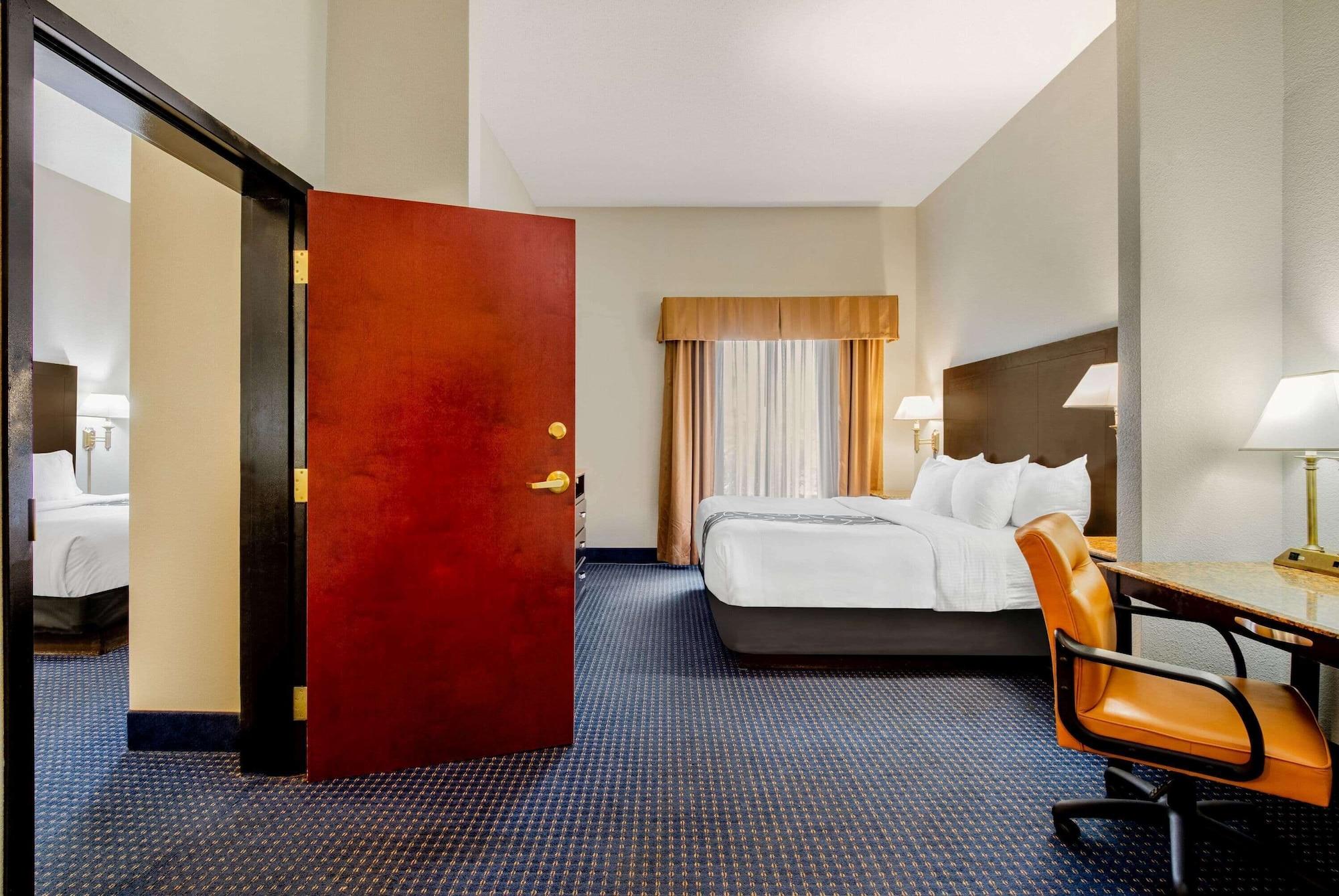 La Quinta By Wyndham Mt. Laurel - Philadelphia Hotel Mount Laurel Buitenkant foto