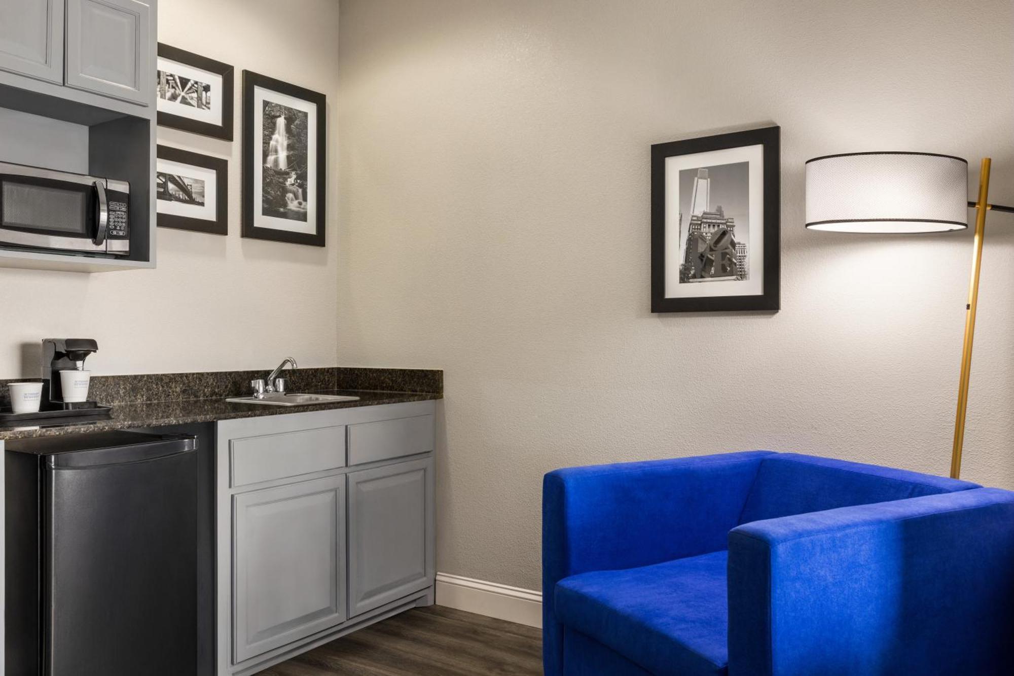 La Quinta By Wyndham Mt. Laurel - Philadelphia Hotel Mount Laurel Buitenkant foto